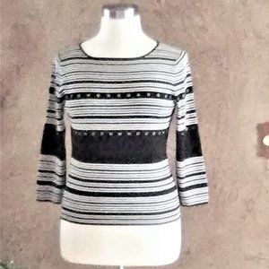 CABLE & GAUGE TOP  NWOT  SIZE XL